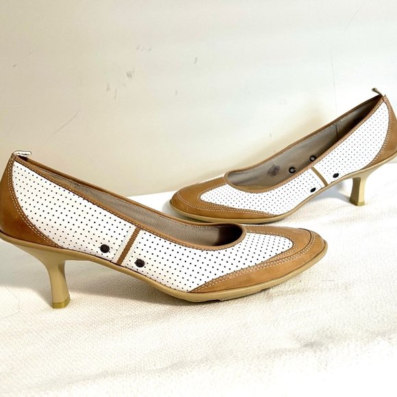 12M VS Two Tone Leather Pump - Picture 1 of 9